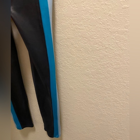 SPANX Faux Leather Track Curved Stripe 7/8 Leggings Size XS - Picture 12 of 12